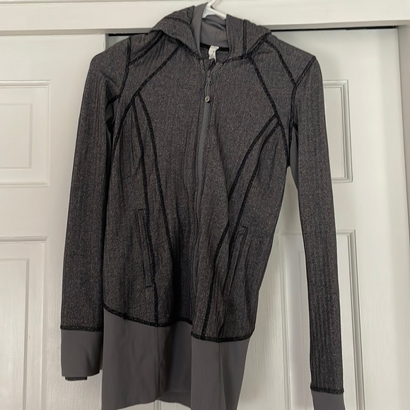 Lulu lemon zip up jacket - Picture 1 of 4